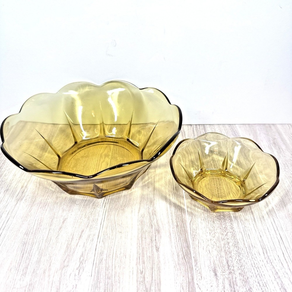 Vintage Amber Glass Serving Bowl Set Retro Scalloped Dessert Fruit Bowls